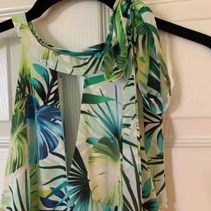 Shoulder tie floral dress